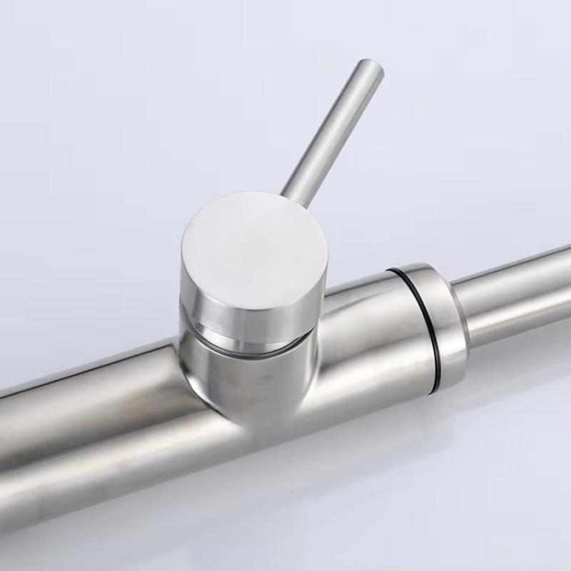 Bateria kuchenna z natychmiast – Commercial Kitchen Tap With Spray recenzja i cena